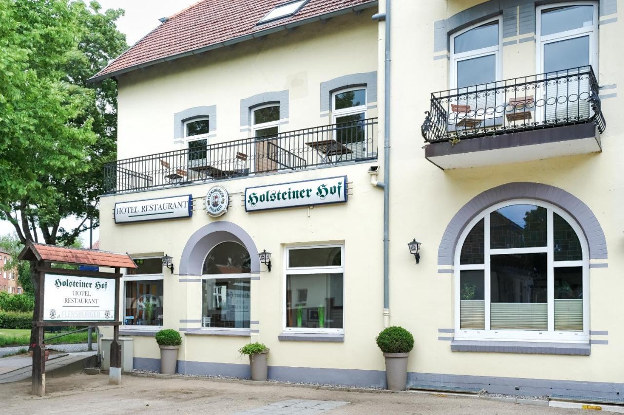 Hotel-Restaurant Holsteiner Hof Geesthacht Exterior photo